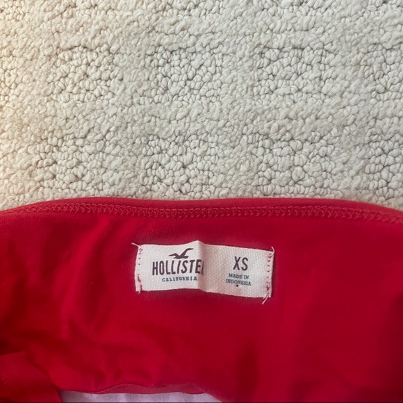 Holister Red Halter Top w White Star Pattern - Picture 5 of 6